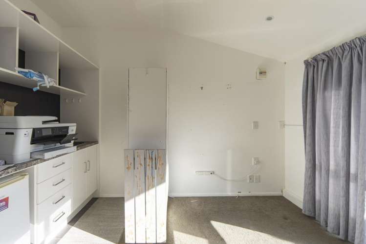 94 Lewis Street Glenview_13