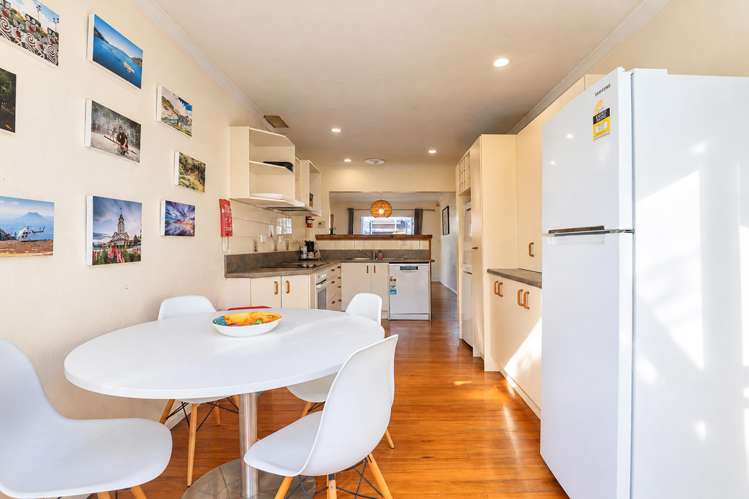 12 Devon Street Glenholme_11