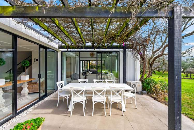 9/239 Lake Ferry Road Martinborough_24
