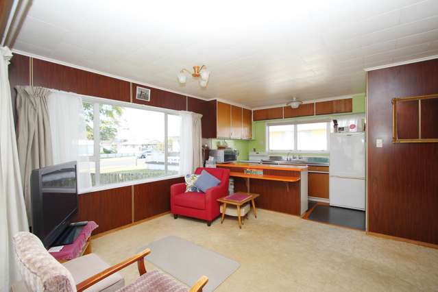 109 Charleston Avenue Whangamata_4