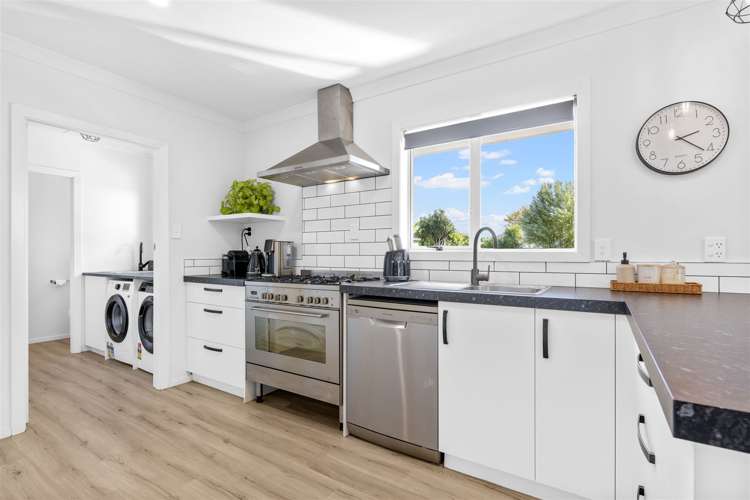 7 Pinehurst Crescent Russley_2