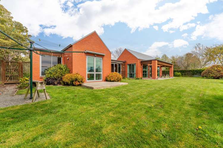 243 Pages Road Gleniti_15