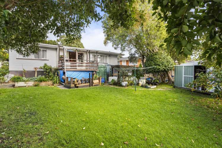 110 Mcleod Road Te Atatu South_16