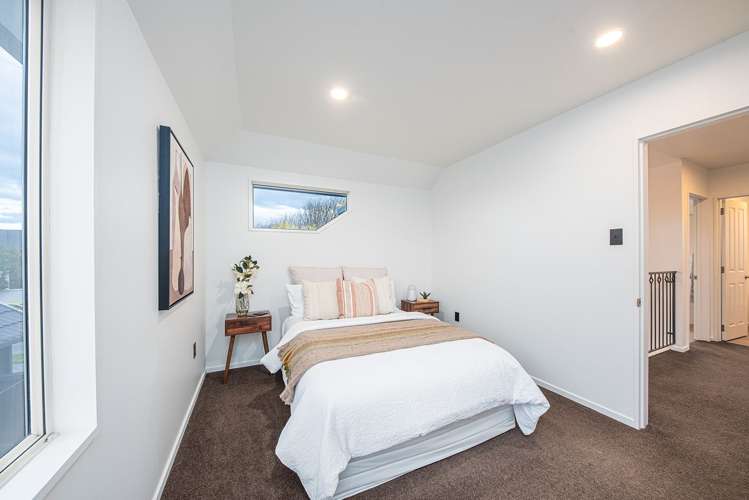 9 Glastonbury Drive Burwood_19