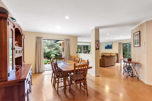 122 Parker Road Oratia_4