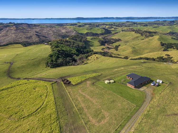 156 Te Kanae Road, South Head Helensville_16