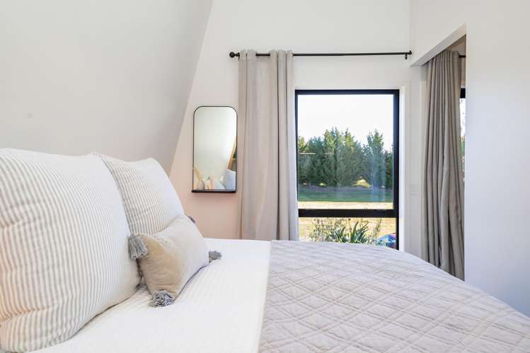 61 McDonnell Road Arrowtown_12