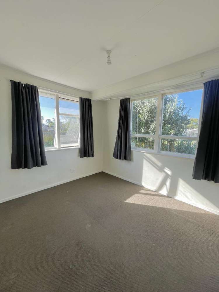 13 Chelburn Crescent Mangere_9