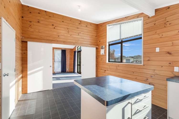 4 Kebbell Avenue Levin_7