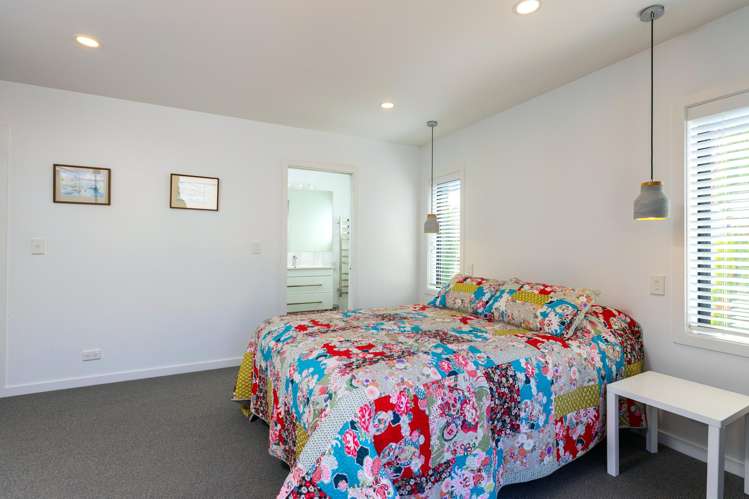 29 Beach Road Waikawa Picton_12