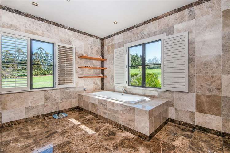 20 Hawthorne Lane Kingseat_14