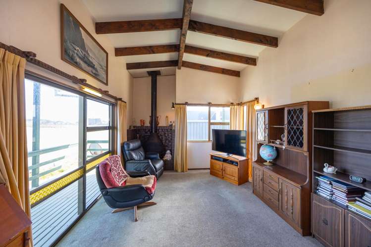 1 Hartley Street Foxton Beach_16