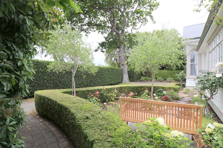 66 Russel Street Gladstone_32