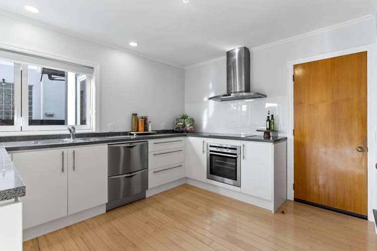 9B Otakau Road Milford_14