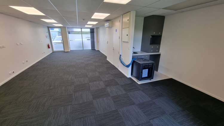 6D Sir William Pickering Drive Burnside_1