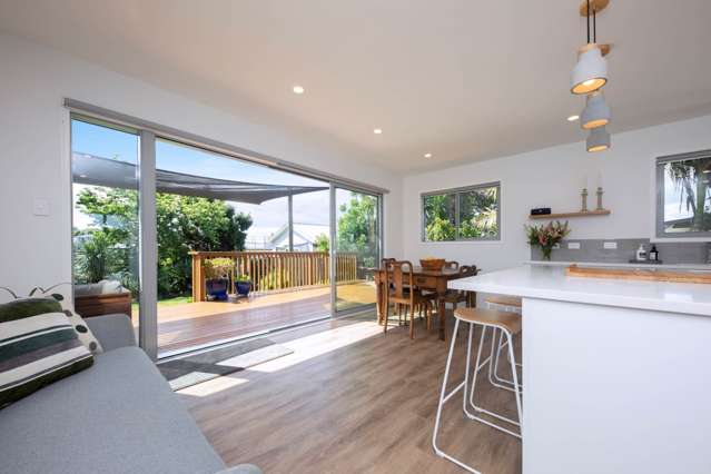 60 Fairmount Road Titirangi_3