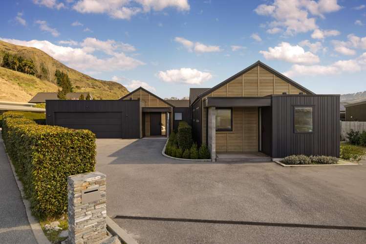 4 and 4A Marsden Place Lower Shotover_27