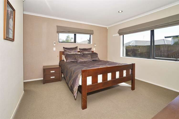 65 Farringdon Avenue Rototuna North_6