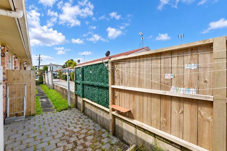4/15 Campbell Road Royal Oak_14