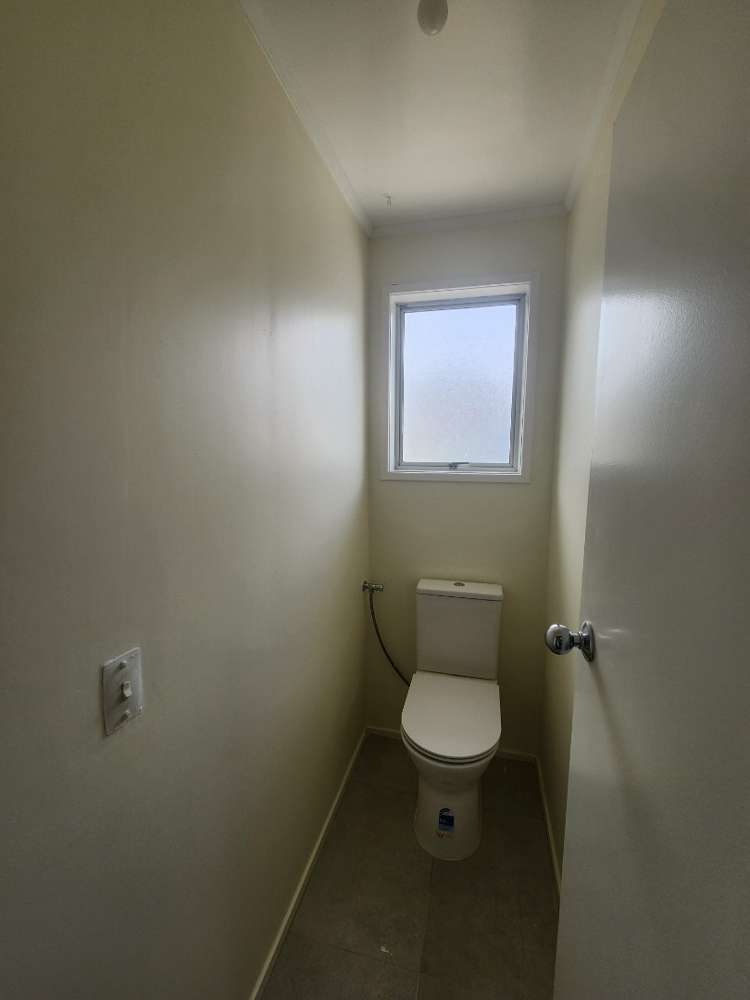 22 Parrs Cross Road 11401_14