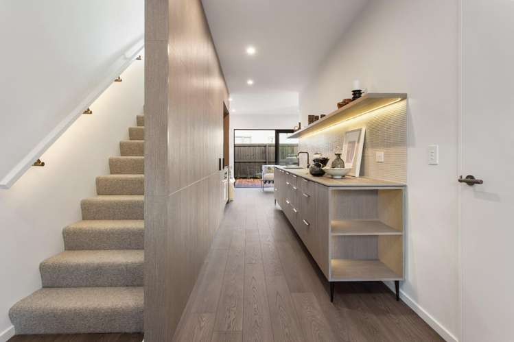 5/44 Winchester Street Merivale_4