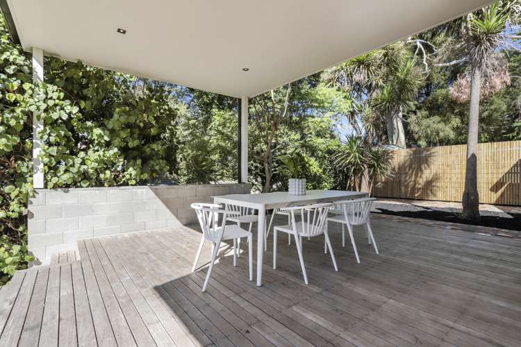 2 Malam Street Glen Eden_11