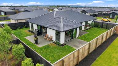 4 Hawk Close_1