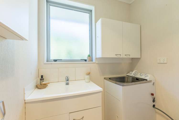 3 Rongomau Lane Raumati South_12