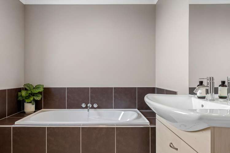 17 Westpark Drive Burnside_18