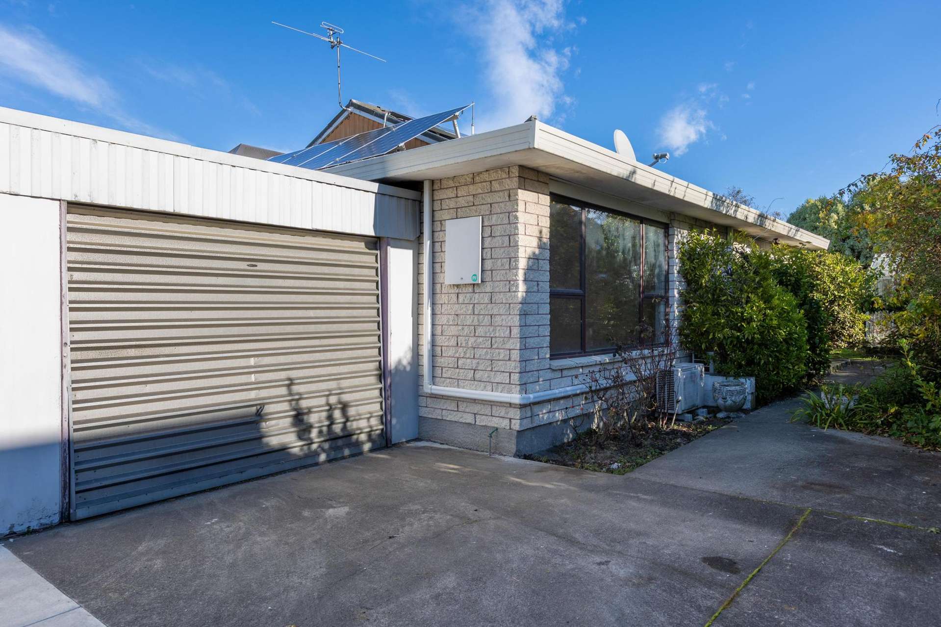 2/17 Garreg Road Fendalton_0