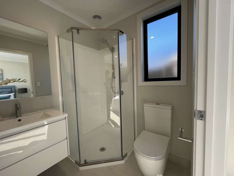 23 Scenic Rise Rototuna North_15