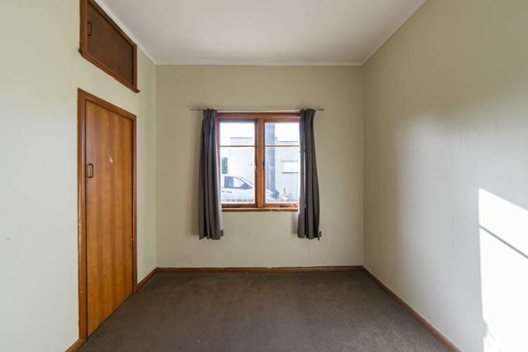 210 Clyde Street Hamilton East_11