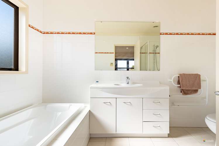 70 Mount Marua Way Timberlea_13