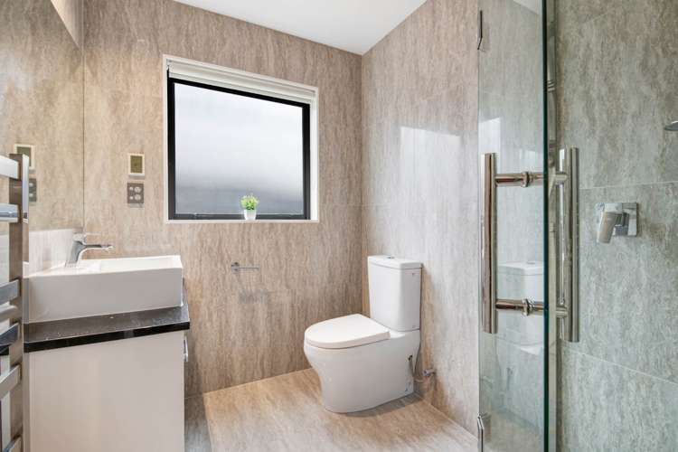 1 Tuangi Street Long Bay_12