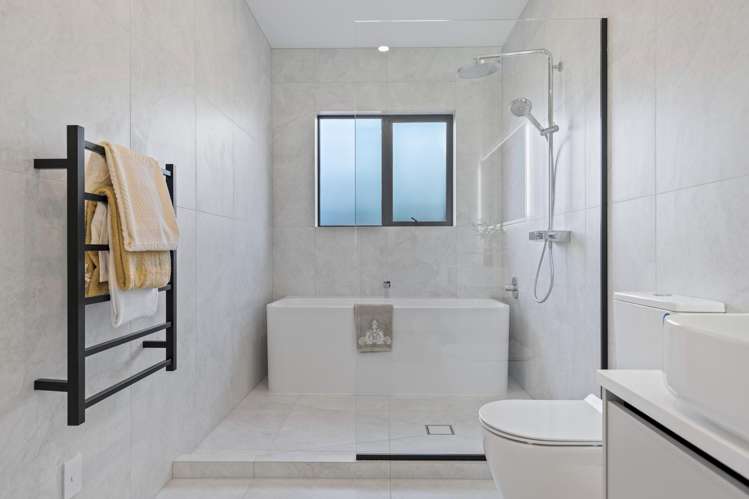 41 Surf View Crescent Red Beach_24