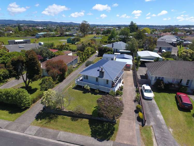 31 Essex Street Te Atatu South_19
