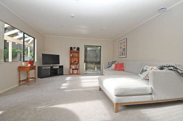 2/65 Donald Street Stanmore Bay_4