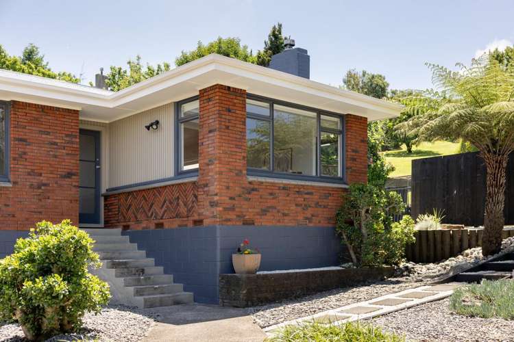 8 Highfield Crescent Brookfield_3