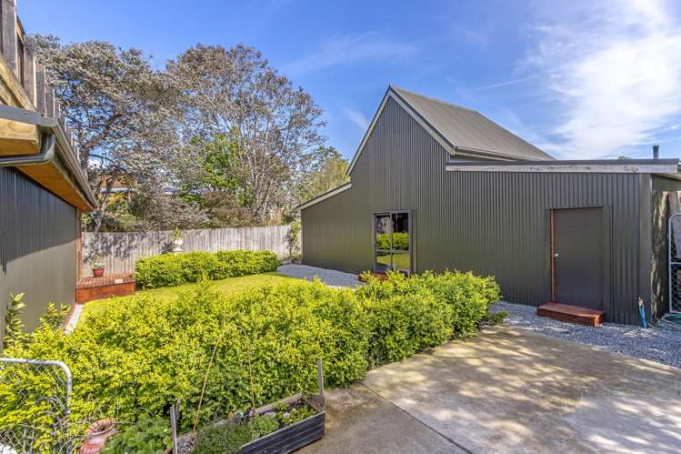 11 Rinaldi Avenue The Pines Beach_22