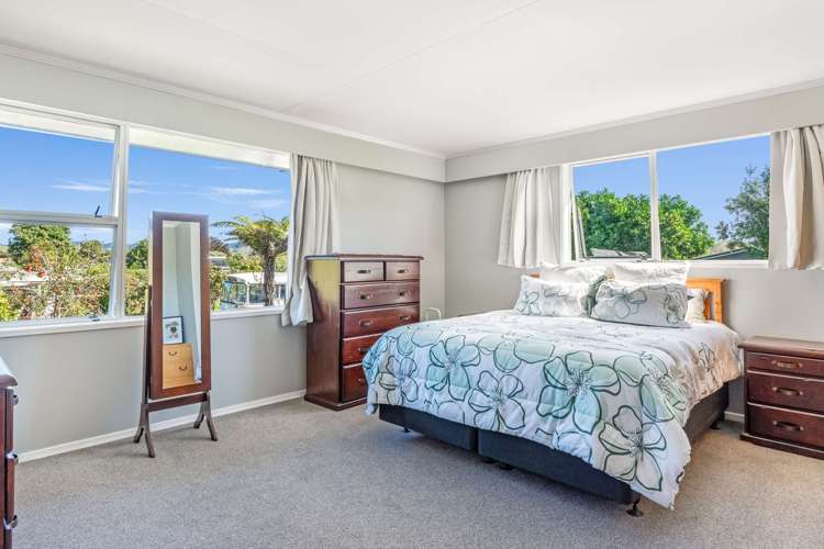 12 Banks Street Tolaga Bay_19