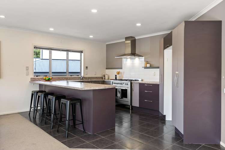 16 Eastcott Grove Churton Park_5