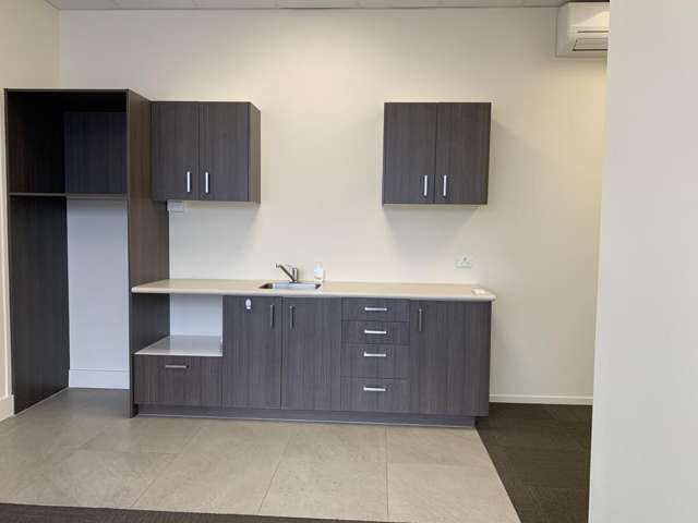 326-328 Main road Kumeu_3