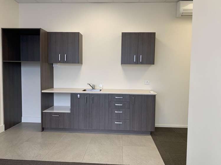 326-328 Main road Kumeu_3