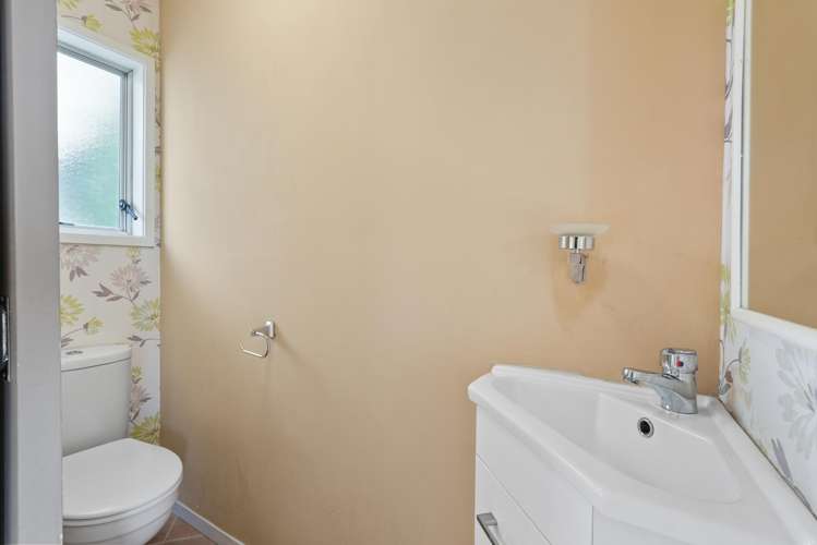 1/5 Zita Avenue Matakatia Bay_13