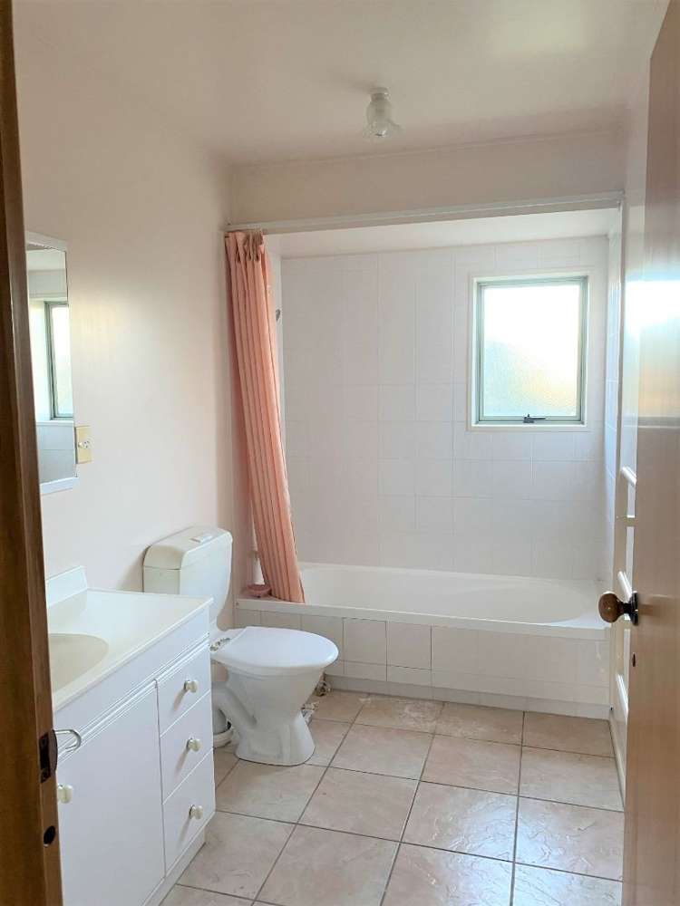 2 Grantleigh Way Pyes Pa_14