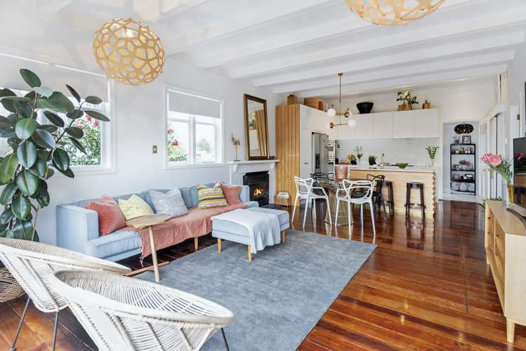 1/85 Beach Road Mellons Bay_6