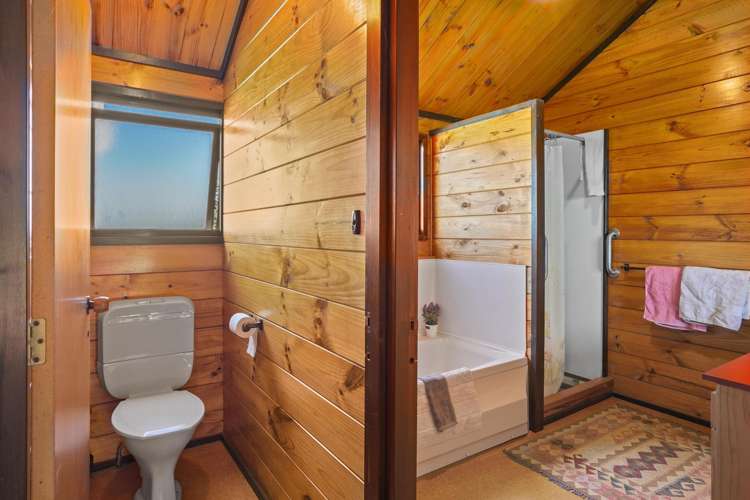 180 Leader Road West Waiau_18