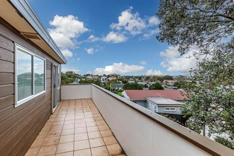 2/24 Alamein Avenue Belmont_14