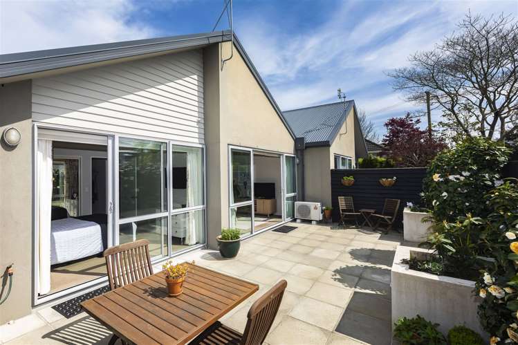 2/2 Hamilton Avenue_0