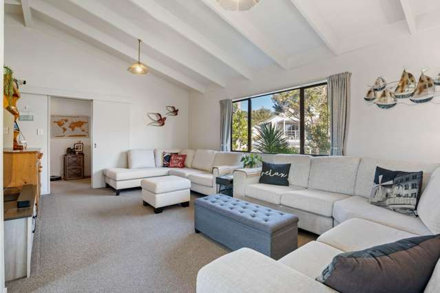 2/15 Dobell Road Stanmore Bay_3